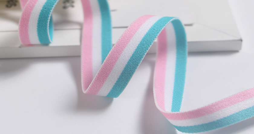 Dyeing txheej txheem ntawm cov ris tsho accessories webbing
